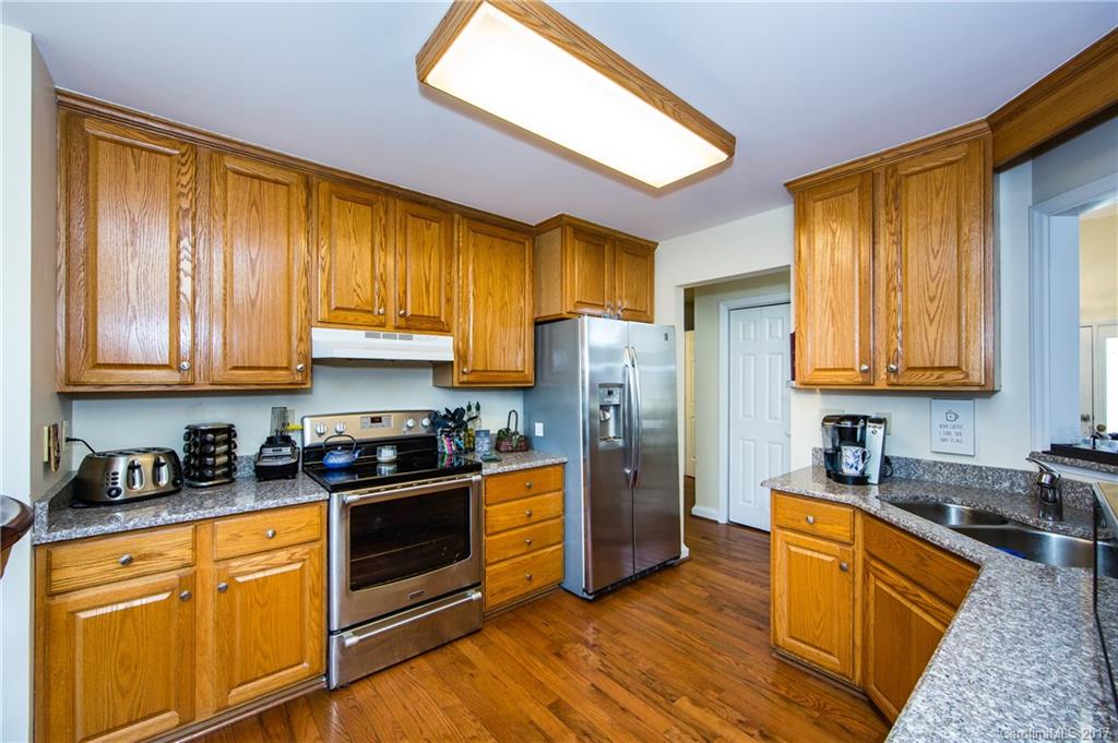 143 Surfside Road, Unit 75 Mooresville, NC 28117 - Photo 7 of 24 Gallery Image 7