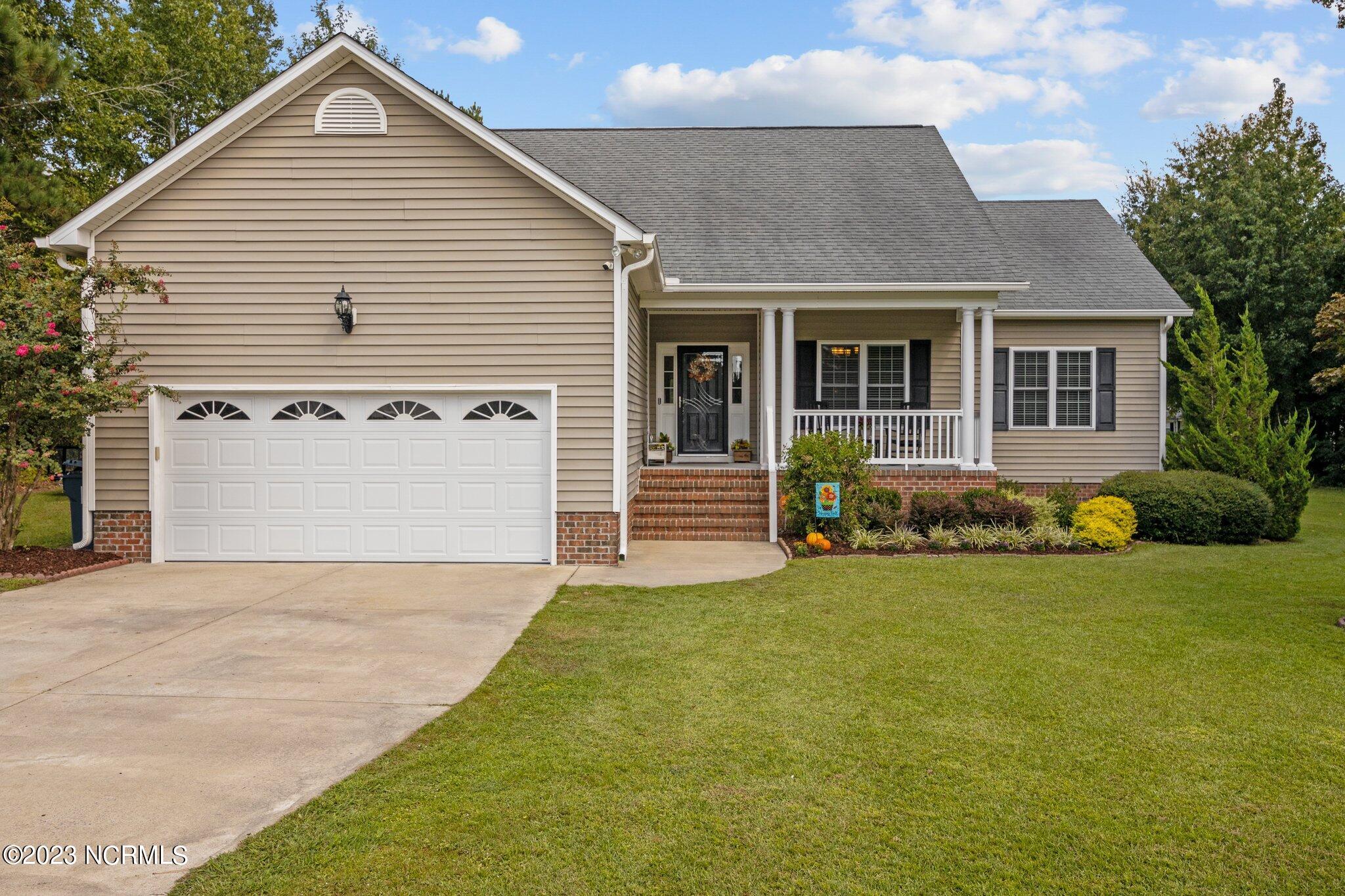 403 Pirates Road New Bern, NC 28562 - Photo 1 of 43 Front