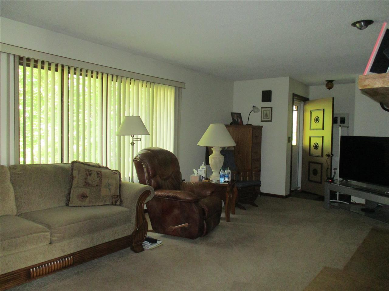 4940 North Union Road Alma, MI 48801 - Photo 7 of 42 1880398-7.JPG