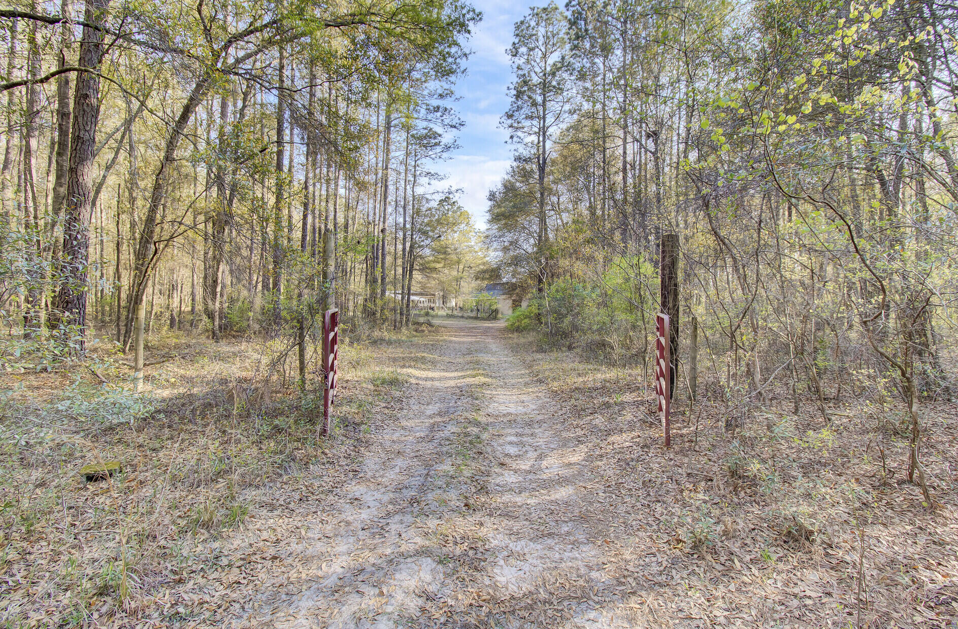 1640 Wire Road Dorchester, SC 29437 - Photo 69 of 85 Leads to...