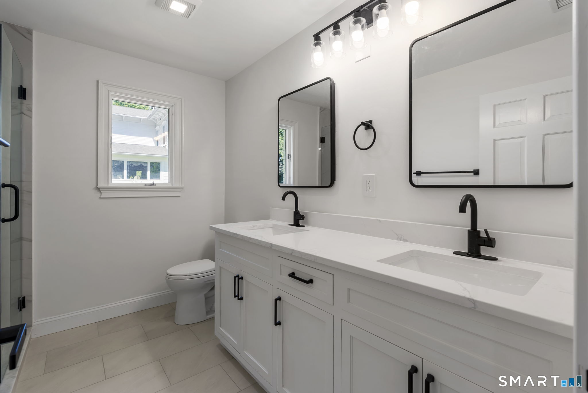 61 Flagg Road West Hartford, CT 06117 - Photo 28 of 39 Primary bathroom