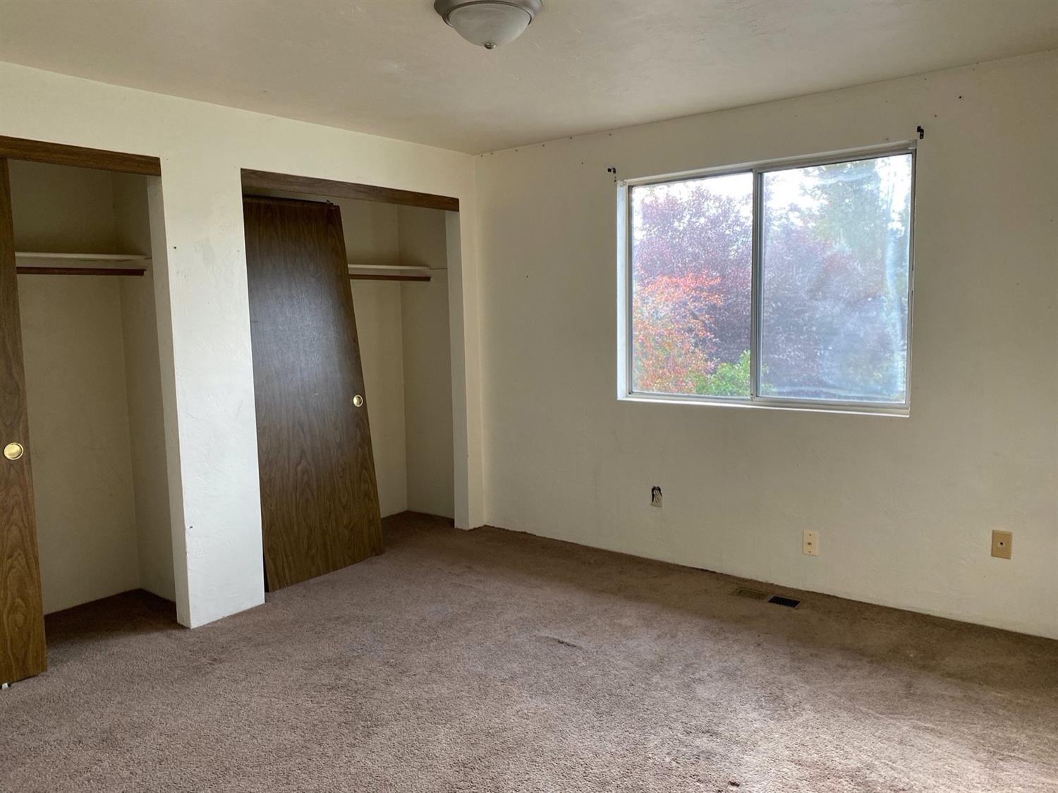 2115 East Barnett Road, Unit AF Medford, OR 97504 - Photo 9 of 12 Additional Photo