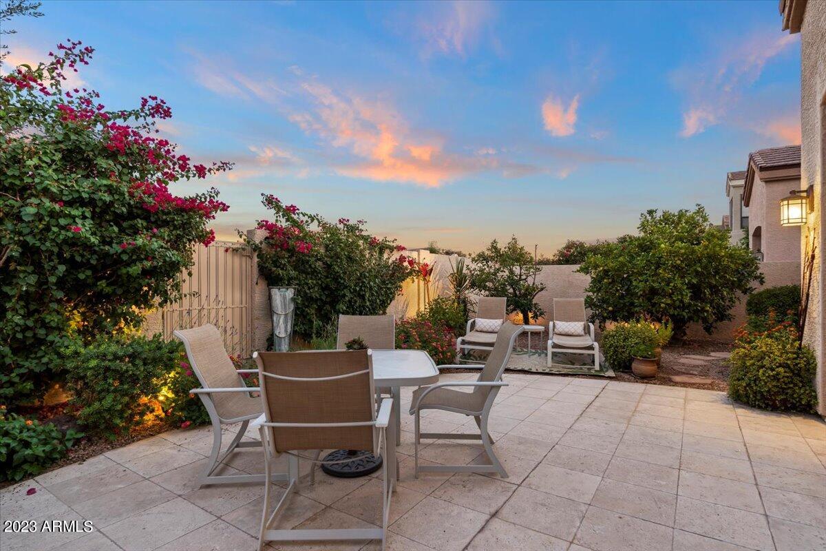 8100 East Camelback Road, Unit 101 Scottsdale, AZ 85251 - Photo 40 of 43 40-Backyard