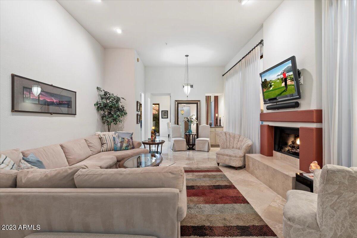 8100 East Camelback Road, Unit 101 Scottsdale, AZ 85251 - Photo 7 of 43 07-Living Room