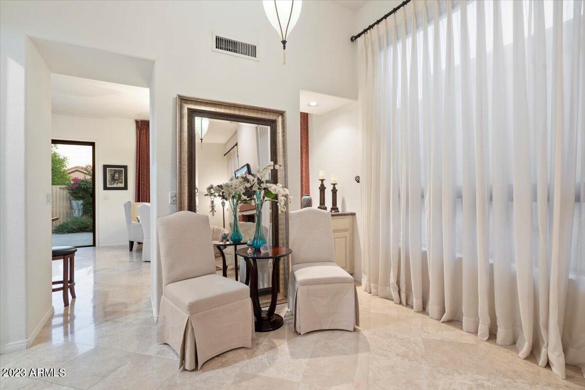 8100 East Camelback Road, Unit 101 Scottsdale, AZ 85251 - Photo 9 of 43 09-Living Room