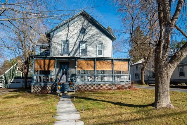 $670,000 | 105 Elm Street, Manchester, VT 05255