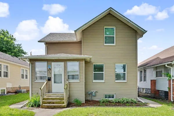 $109,900 | 236 15th Avenue, East Moline, IL 61244
