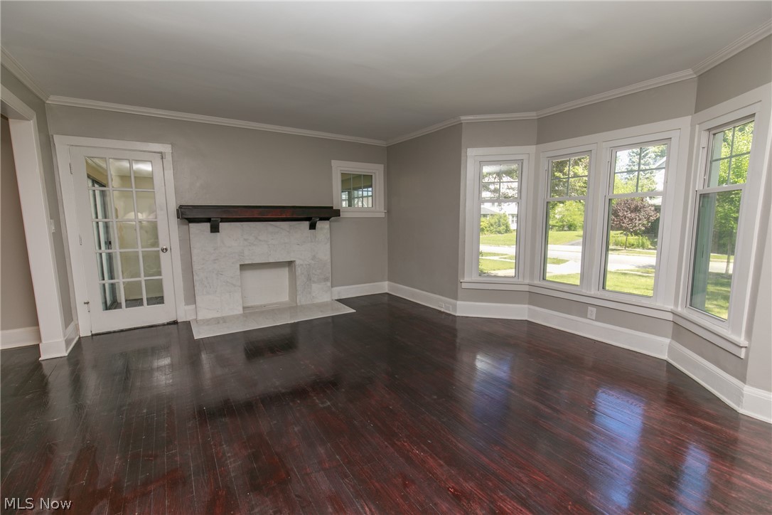 1700 Lee Road Cleveland, OH 44118 - Photo 3 of 24