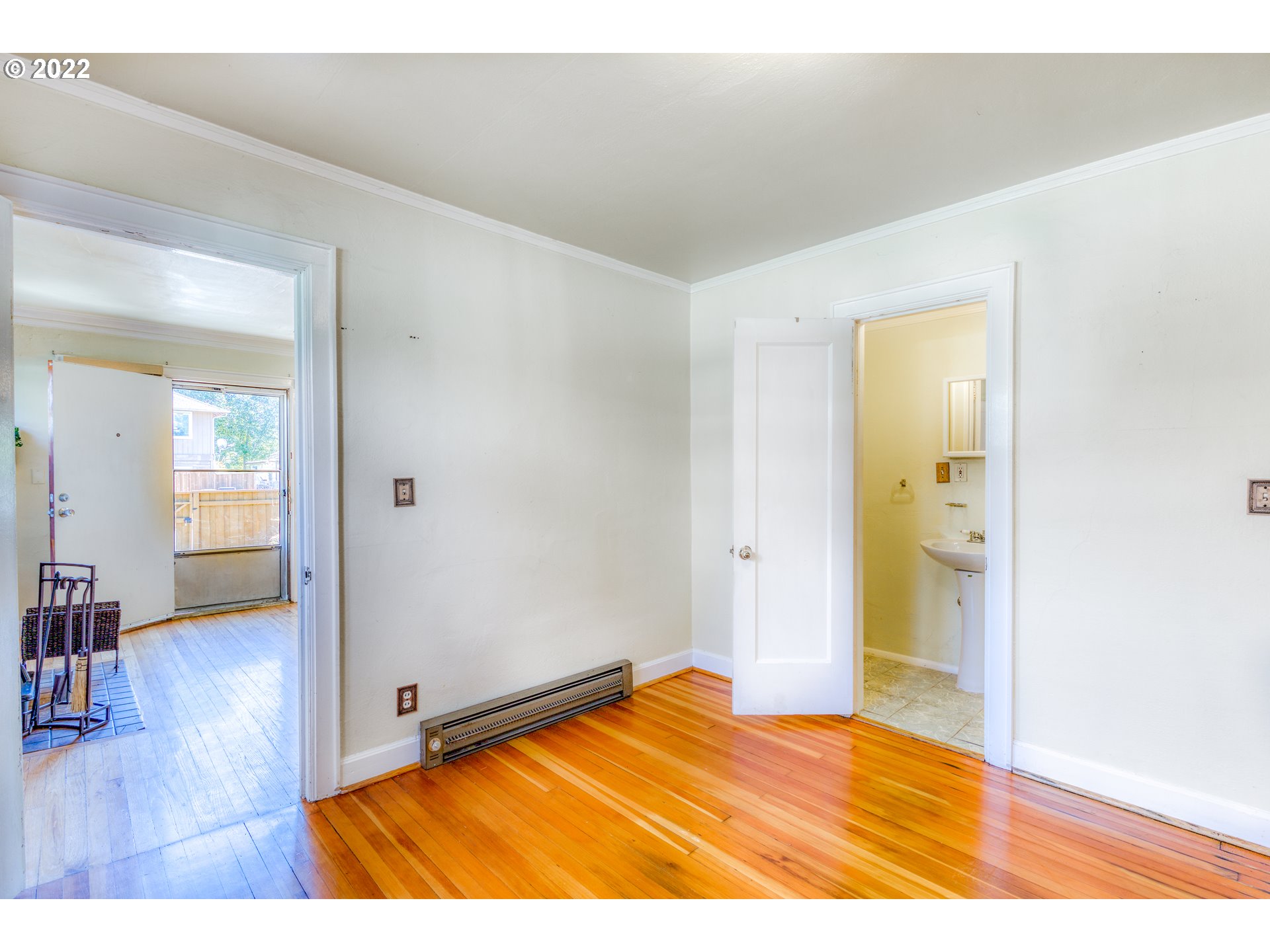 924 Chambers Street Eugene, OR 97402 - Photo 14 of 27 a view of a room with wooden floor