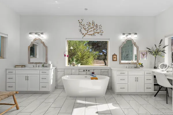 $1,499,900 | 22050 Hanging Oak, San Antonio, TX 78266