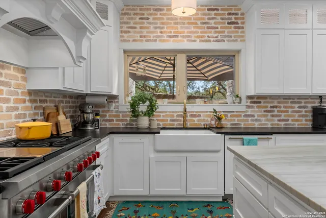 $1,580,000 | 22050 Hanging Oak, San Antonio, TX 78266