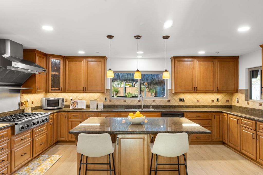 8531 Tyler Street Santee, CA 92071 - Photo 8 of 47