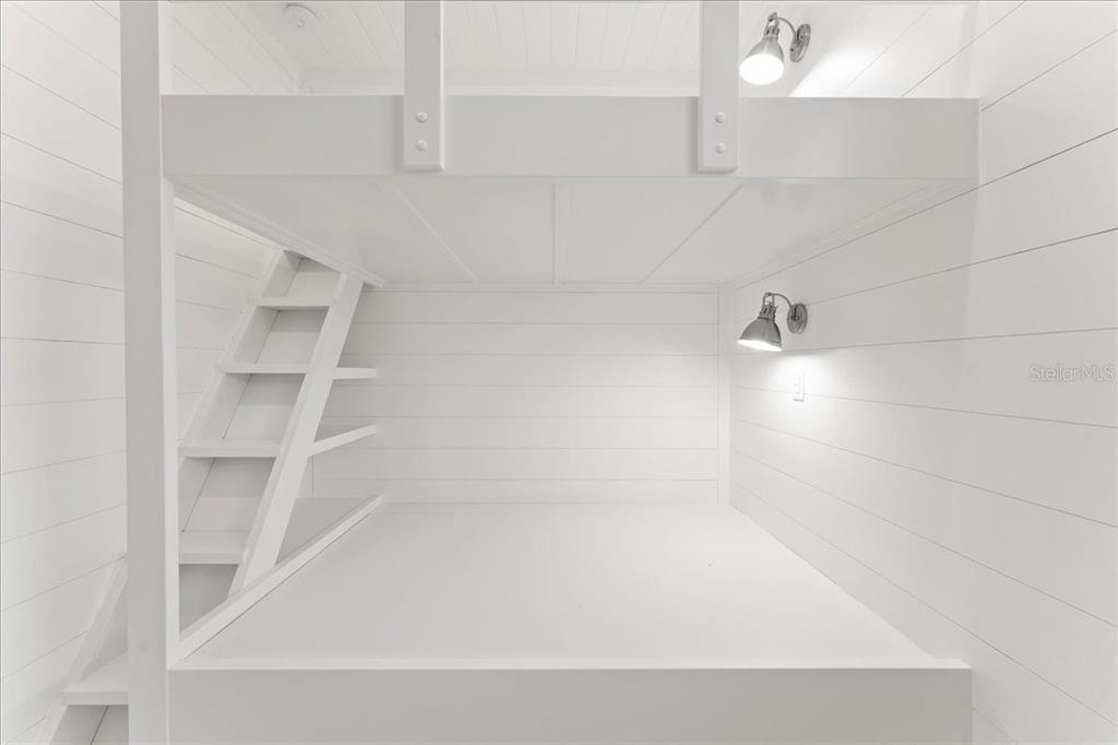 847 Belcher Road Boca Grande, FL 33921 - Photo 49 of 74 a bathroom with a bathtub