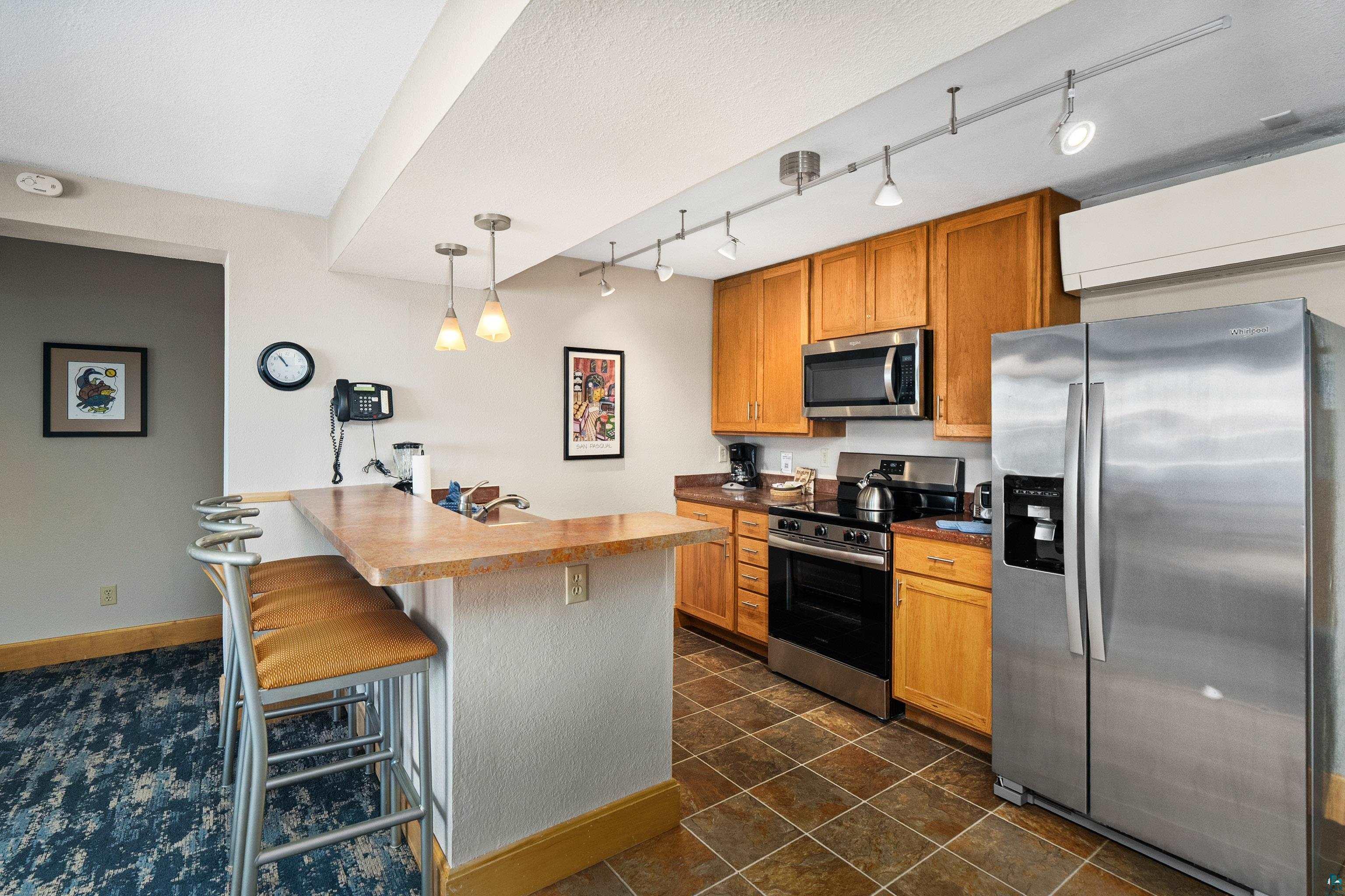 21 Wisconsin Street, Unit 203 Grand Marais, MN 55604 - Photo 11 of 60