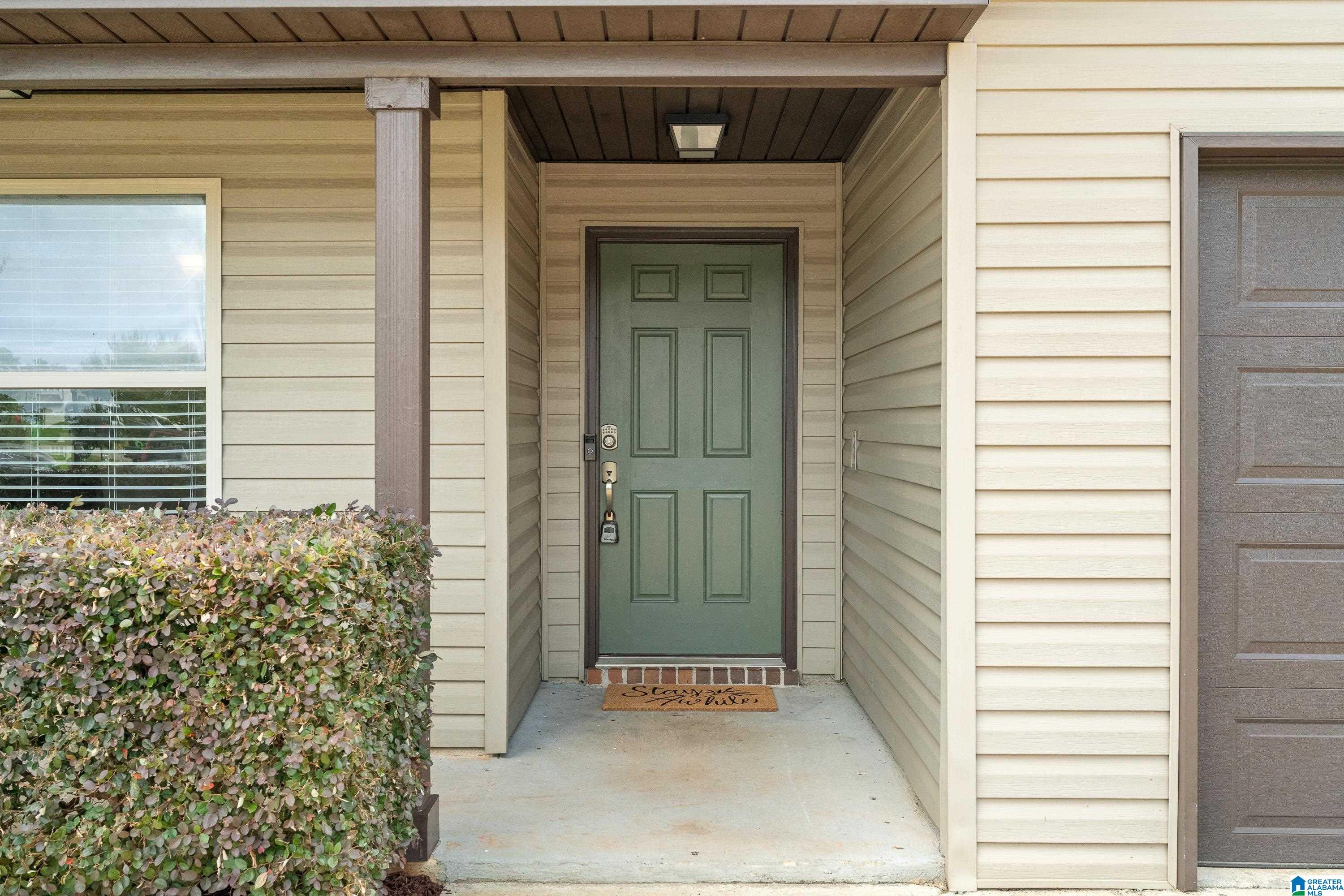 225 Briar Ridge Lane Odenville, AL 35120 - Photo 4 of 31 Gallery Image 4