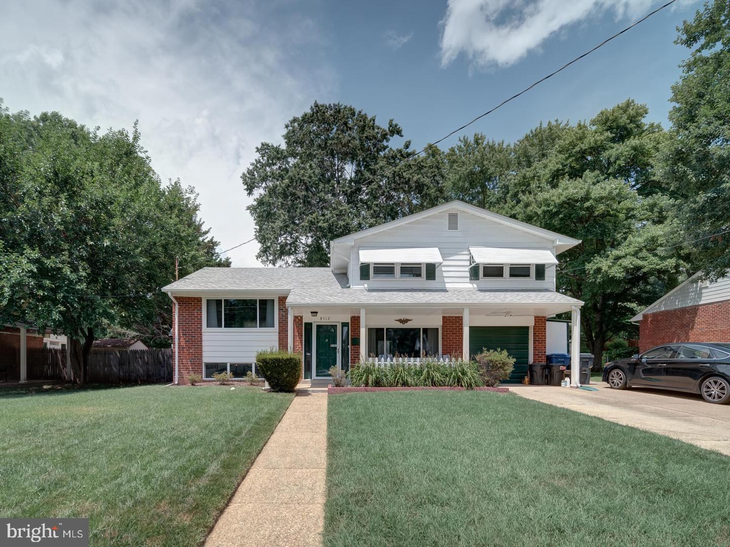 8912 Battery Road Alexandria, VA 22308 - Photo 1 of 50 Gallery Image 1