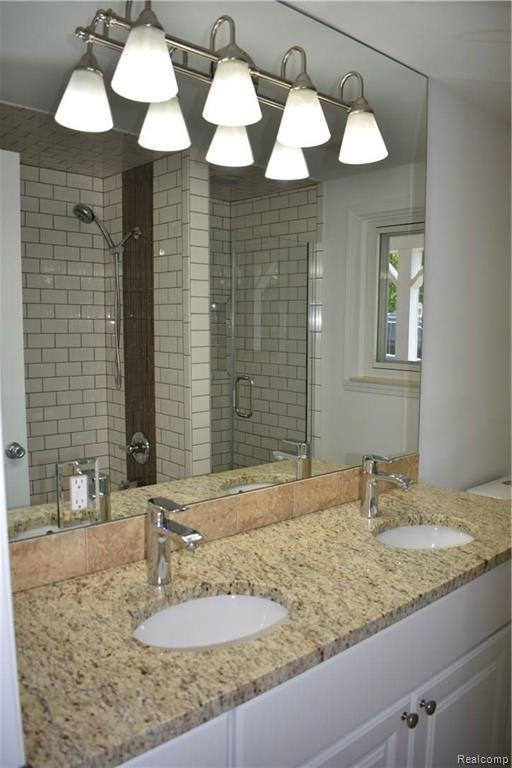 38 Bellarmine Drive Rochester, MI 48309 - Photo 12 of 22