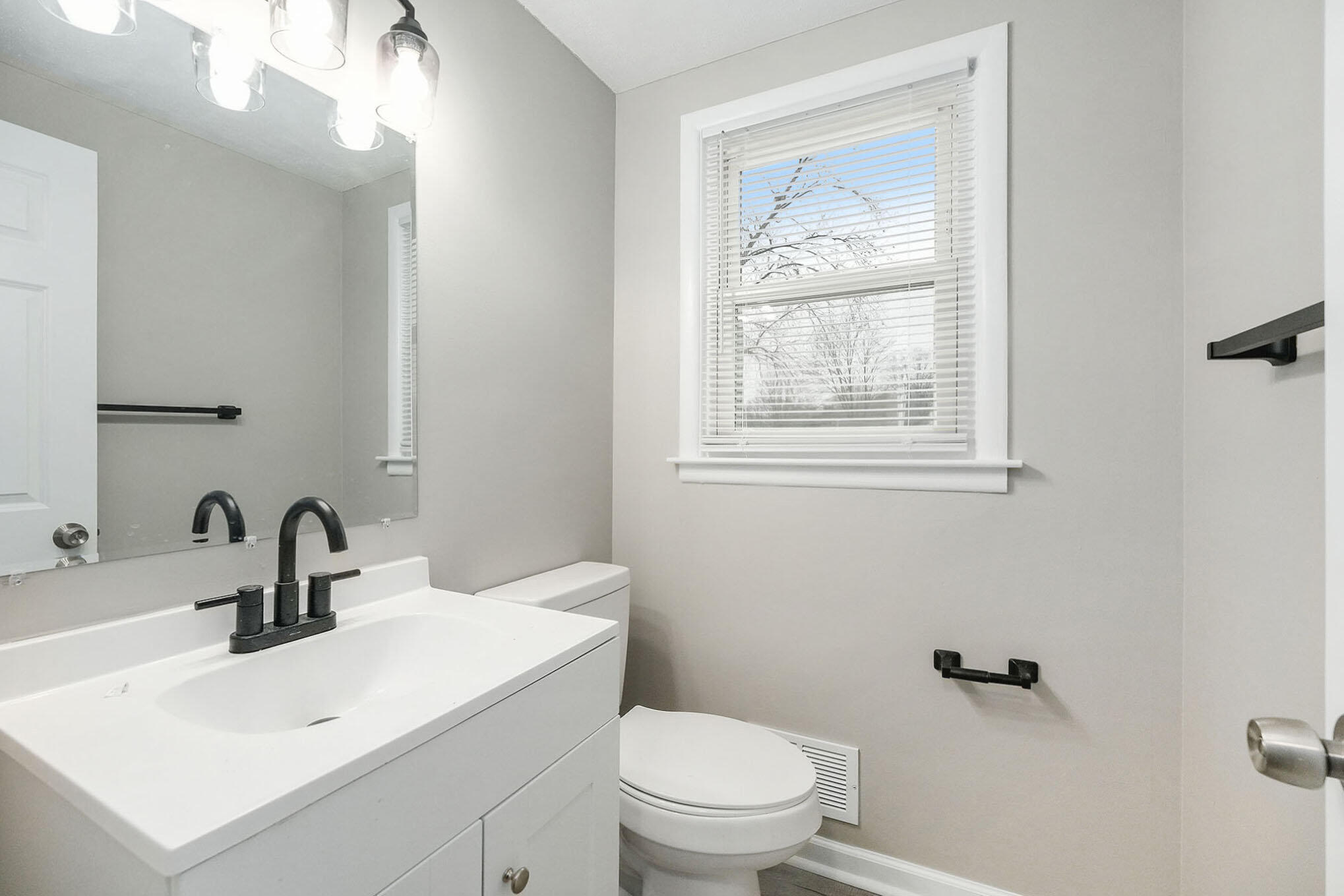7367 Terrace Lane Jenison, MI 49428 - Photo 10 of 19 010_photo_dec_26_2024_12_24_25_pm_404
