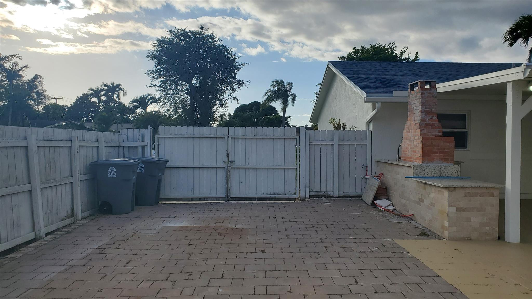 10734 Shady Pond Lane Boca Raton, FL 33428 - Photo 23 of 23 a view of a backyard
