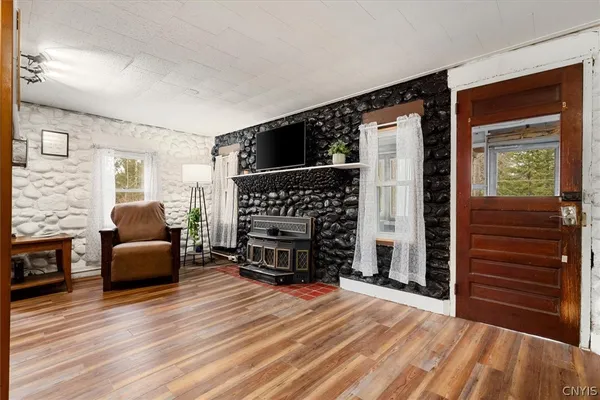 $285,000 | 7 Irish Alley, Forestport, NY 13338