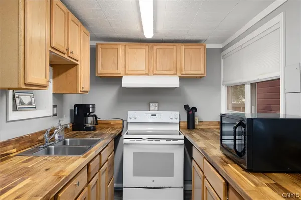 $285,000 | 7 Irish Alley, Forestport, NY 13338