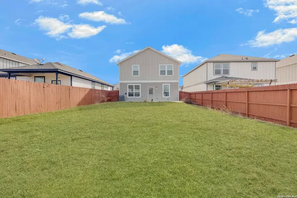 $1,895 | 11239 Long Rider, San Antonio, TX 78254