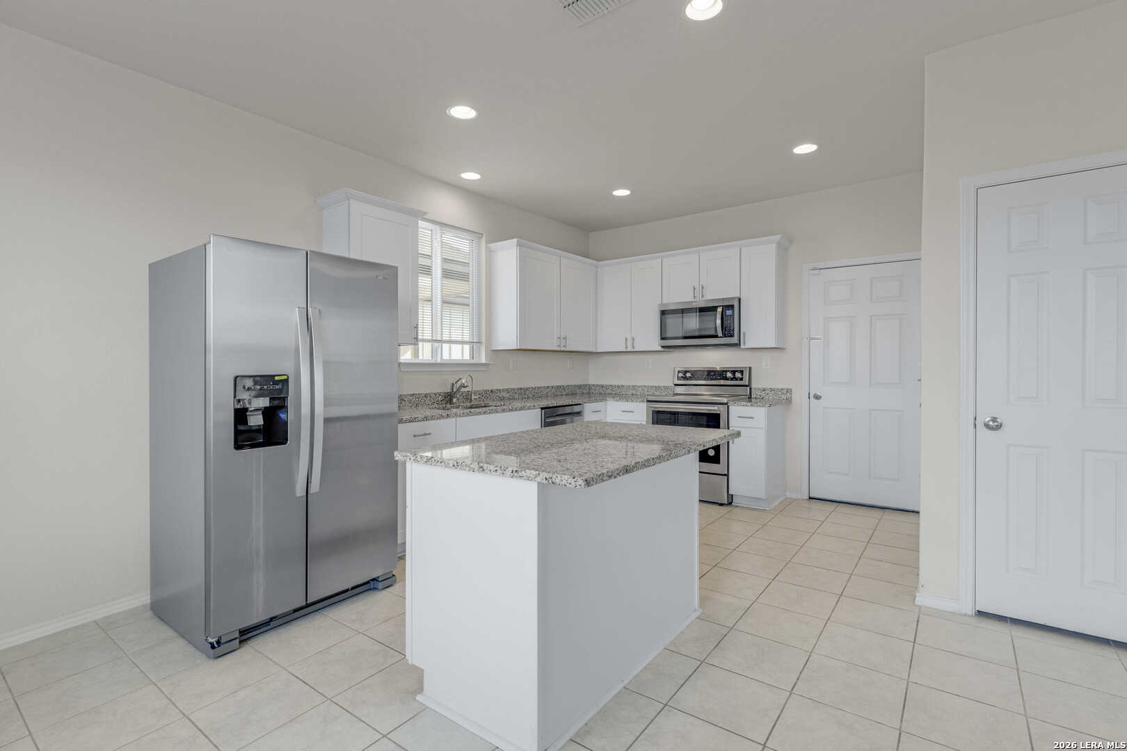 11239 Long Rider San Antonio, TX 78254 - Photo 6 of 19