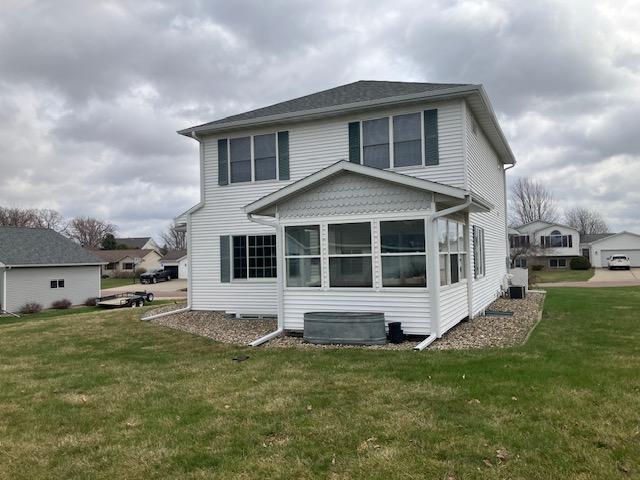 1305 5th Street Northeast Waseca, MN 56093 - Photo 3 of 36