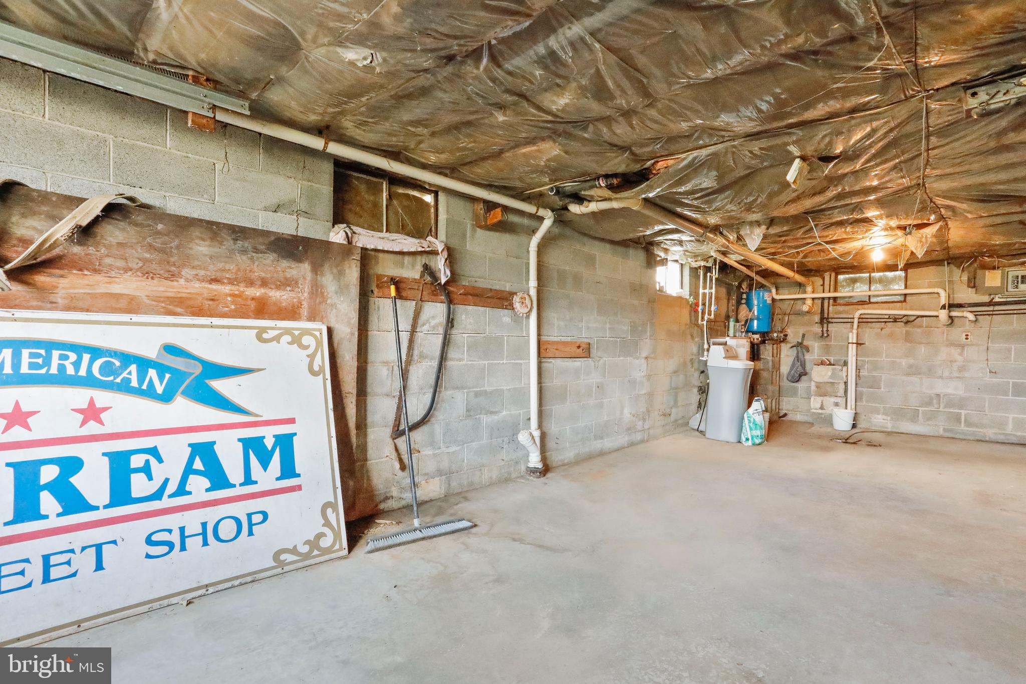 2690 Valley Road Berkeley Springs, WV 25411 - Photo 24 of 48 Gallery Image 24