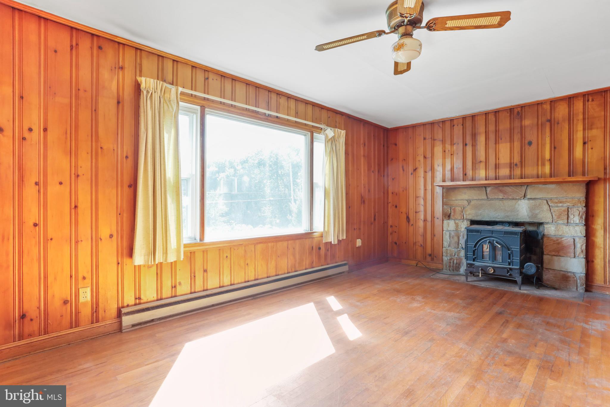 2690 Valley Road Berkeley Springs, WV 25411 - Photo 3 of 48 Gallery Image 3