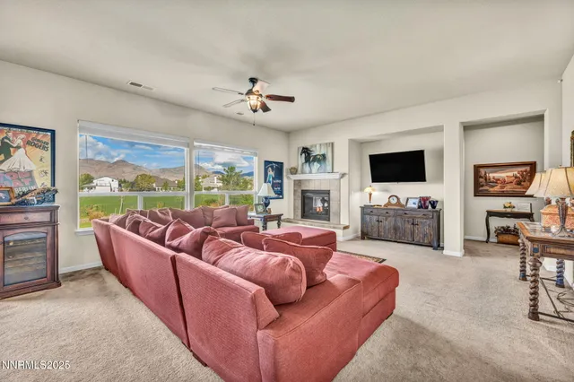 $700,000 | 357 Bayhill Circle, Dayton, NV 89403