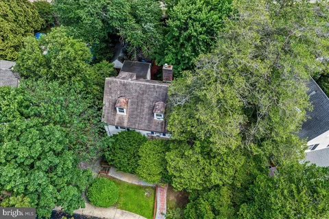 $679,000 | 4 East Lodges Lane, Bala Cynwyd, PA 19004