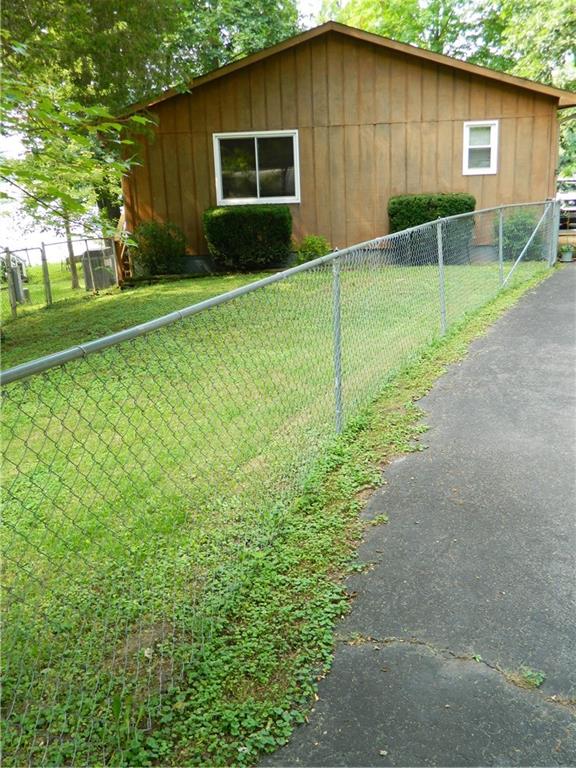 909 Wildwood Road North Vernon, IN 47265 - Photo 2 of 27