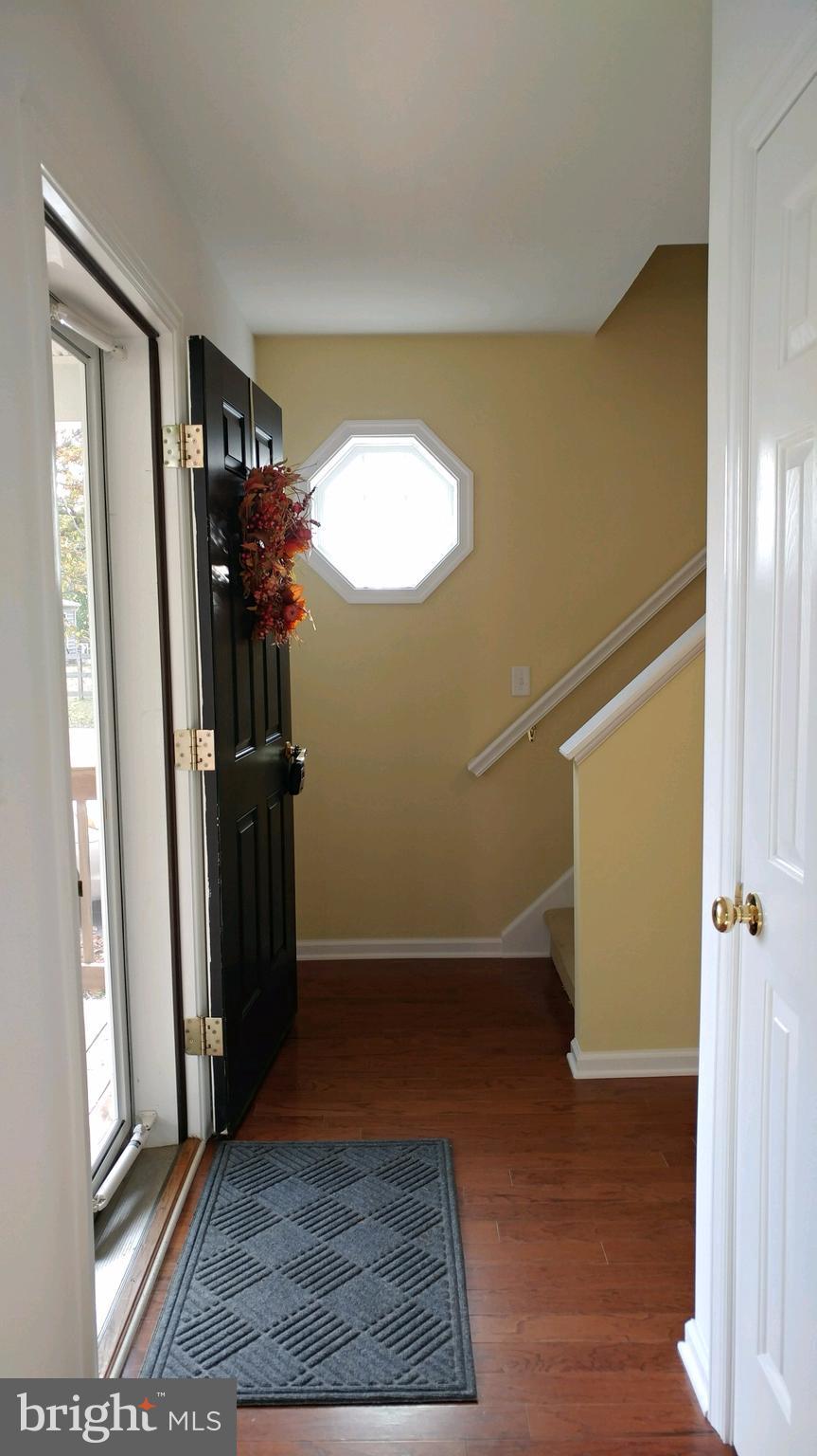7414 Station Road Newcomb, MD 21653 - Photo 3 of 30 Foyer