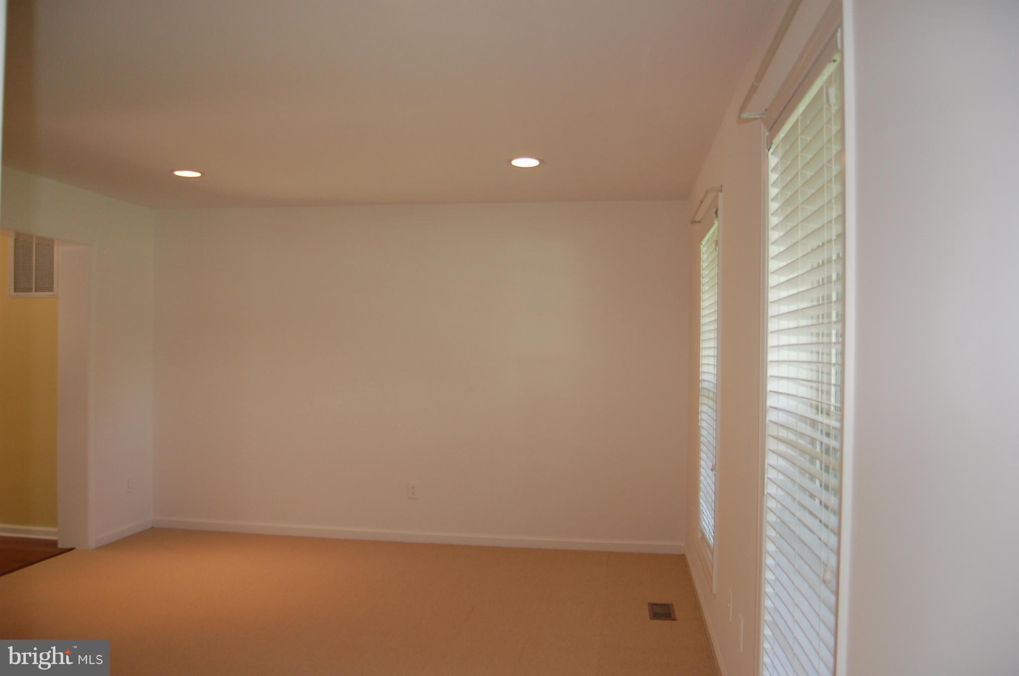 7414 Station Road Newcomb, MD 21653 - Photo 7 of 30 Living Room