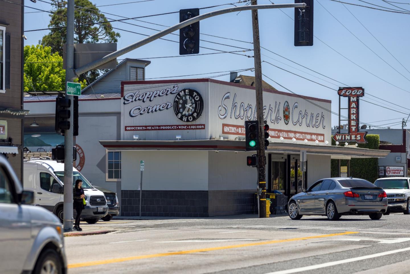 123 Reed Way Santa Cruz, CA 95060 - Photo 32 of 39 a view of a cars park in front of a building
