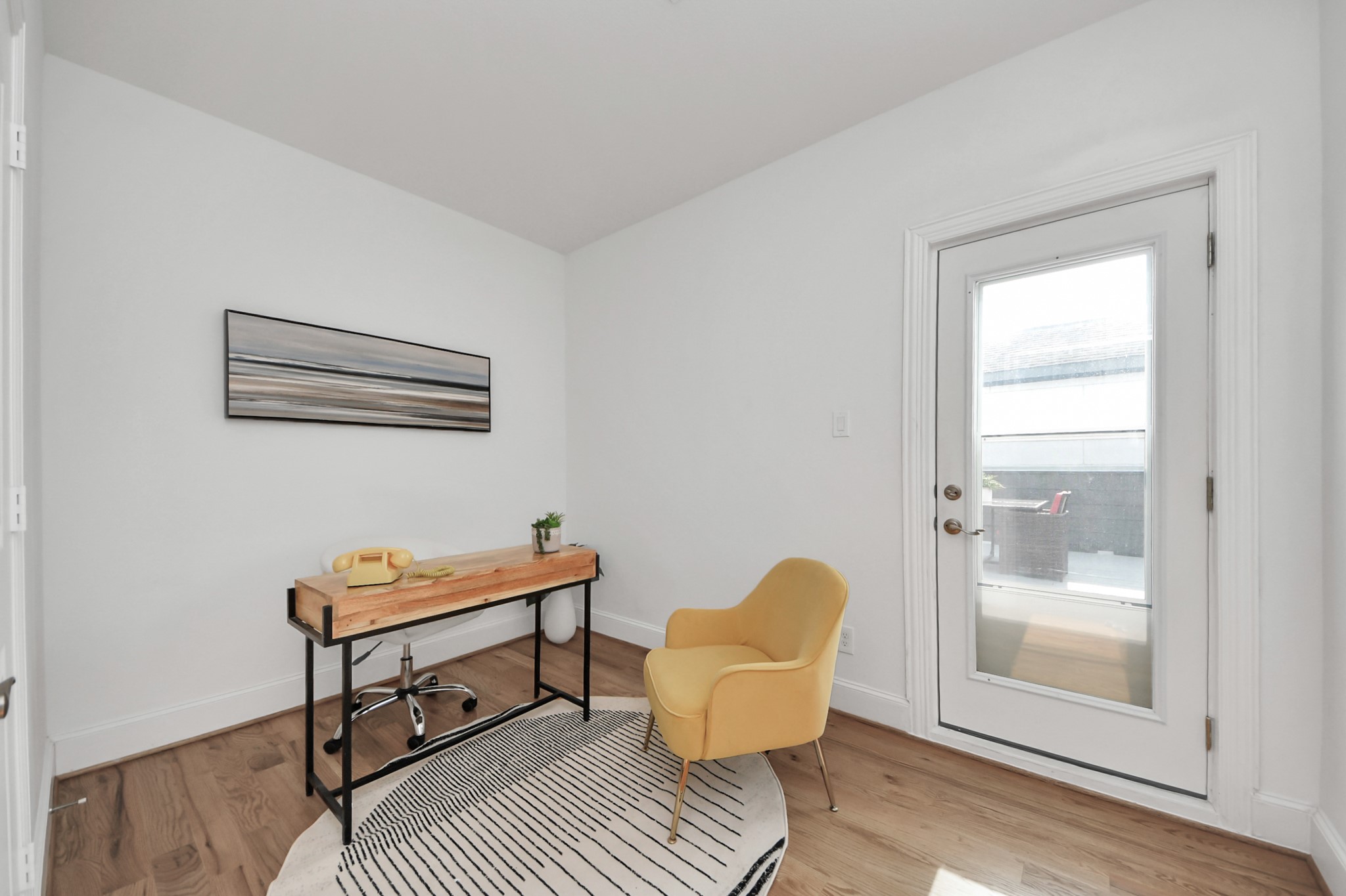 1628 West 24th Street Houston, TX 77008 - Photo 29 of 40 Just outside the flex space is a spacious roof top deck, designed for low maintenance entertaining with a stunning view!