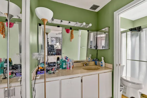 $420,000 | 2 Cambridge Place, Boynton Beach, FL 33426