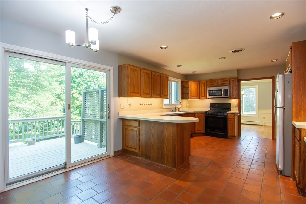 16 Walnut Hill Road Millis, MA 02054 - Photo 5 of 42 Gallery Image 5