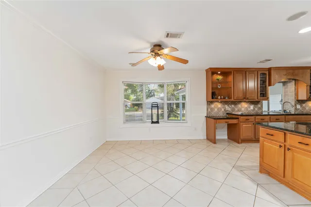 $392,000 | 606 Packer Court, Webster, TX 77598