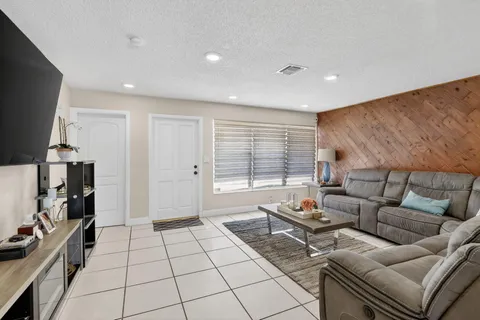 $565,000 | 6721 Southwest 28th Court, Miramar, FL 33023