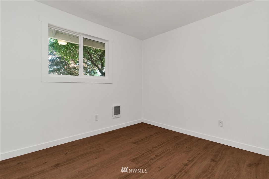 9017 178th Way Southwest Rochester, WA 98579 - Photo 22 of 32