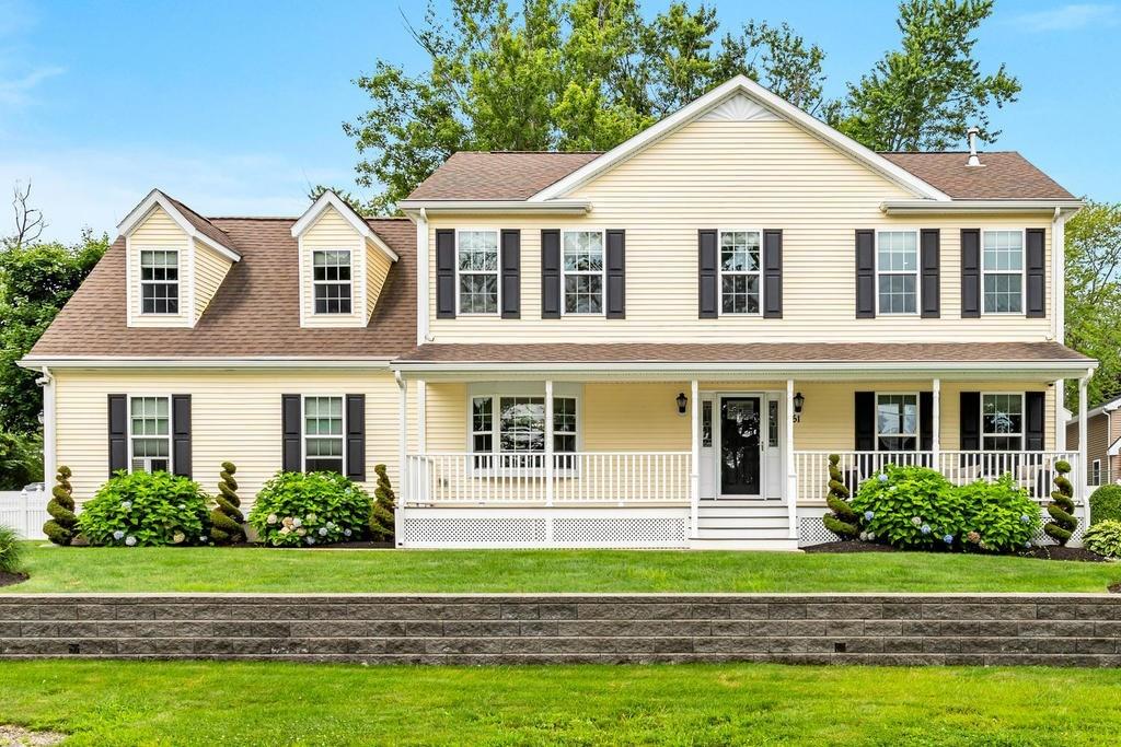 51 Harrison Avenue Saugus, MA 01906 - Photo 1 of 21
