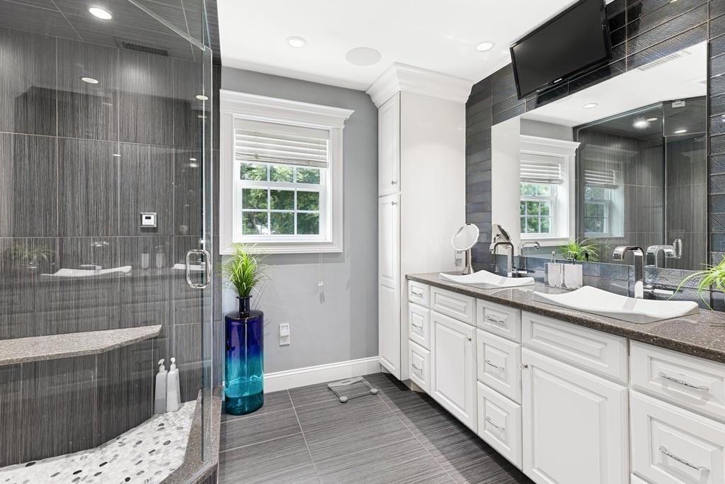 51 Harrison Avenue Saugus, MA 01906 - Photo 12 of 21