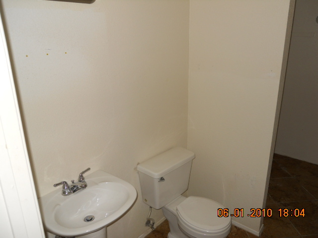 3511 East Baseline Road, Unit 1025 Phoenix, AZ 85042 - Photo 8 of 9 BATH 1