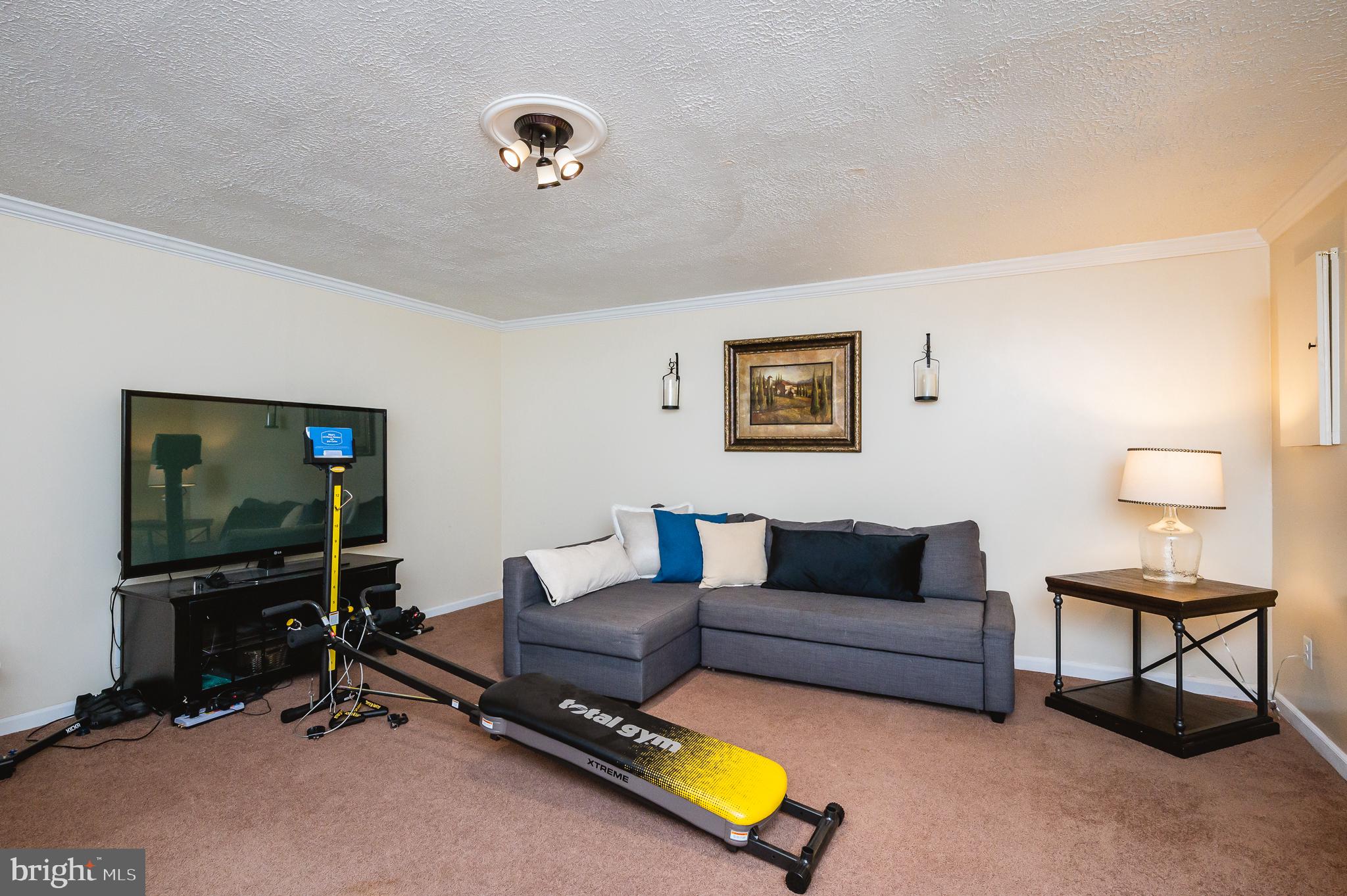 9408 Windpine Road, Unit 9408 Middle River, MD 21220 - Photo 33 of 34 FAMILY ROOM