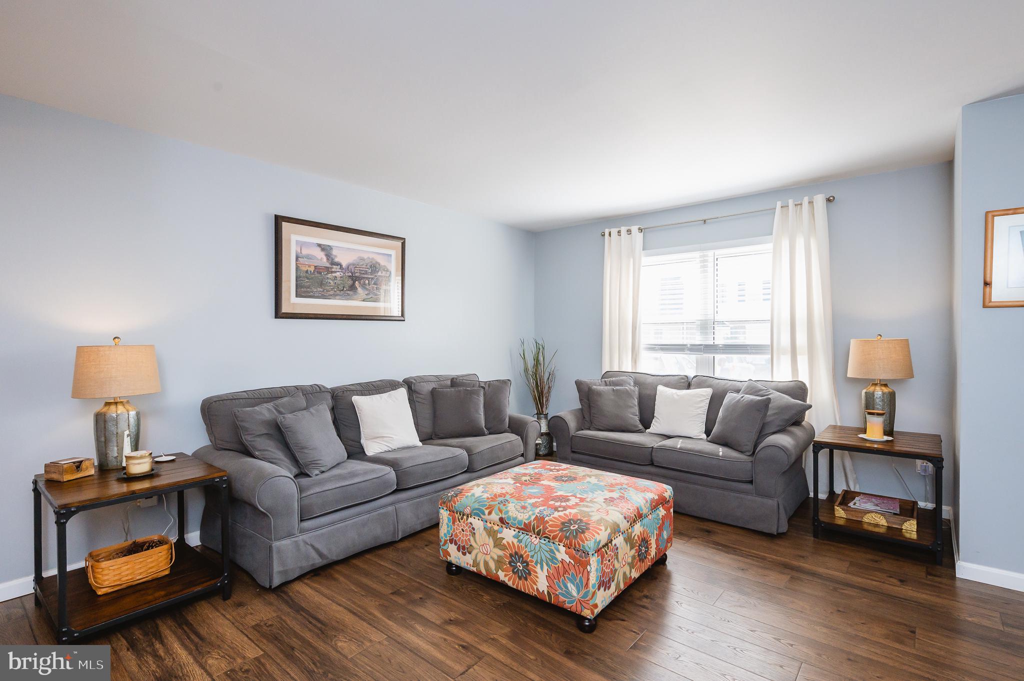 9408 Windpine Road, Unit 9408 Middle River, MD 21220 - Photo 6 of 34 LIVING ROOM
