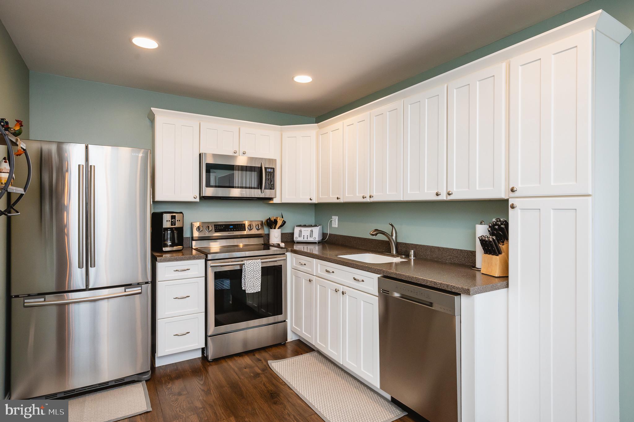9408 Windpine Road, Unit 9408 Middle River, MD 21220 - Photo 10 of 34 KITCHEN