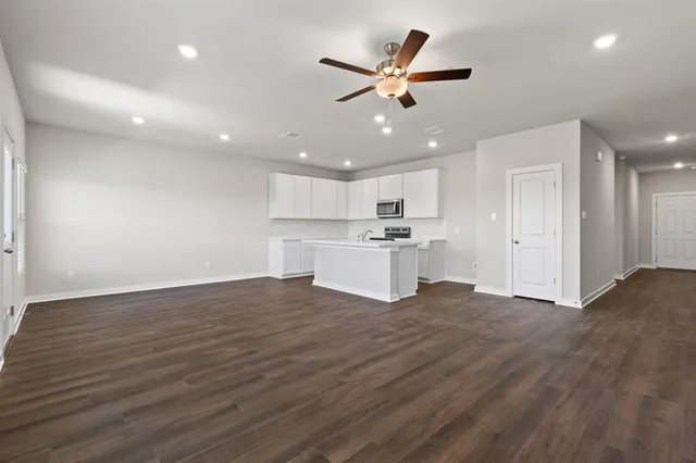 $1,785 | 244 Little Grn Trail, Jarrell, TX 76537