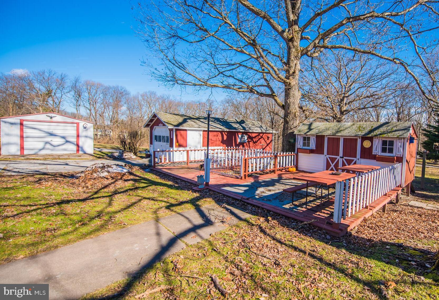 14439 Rice Road Hancock, MD 21750 - Photo 2 of 40